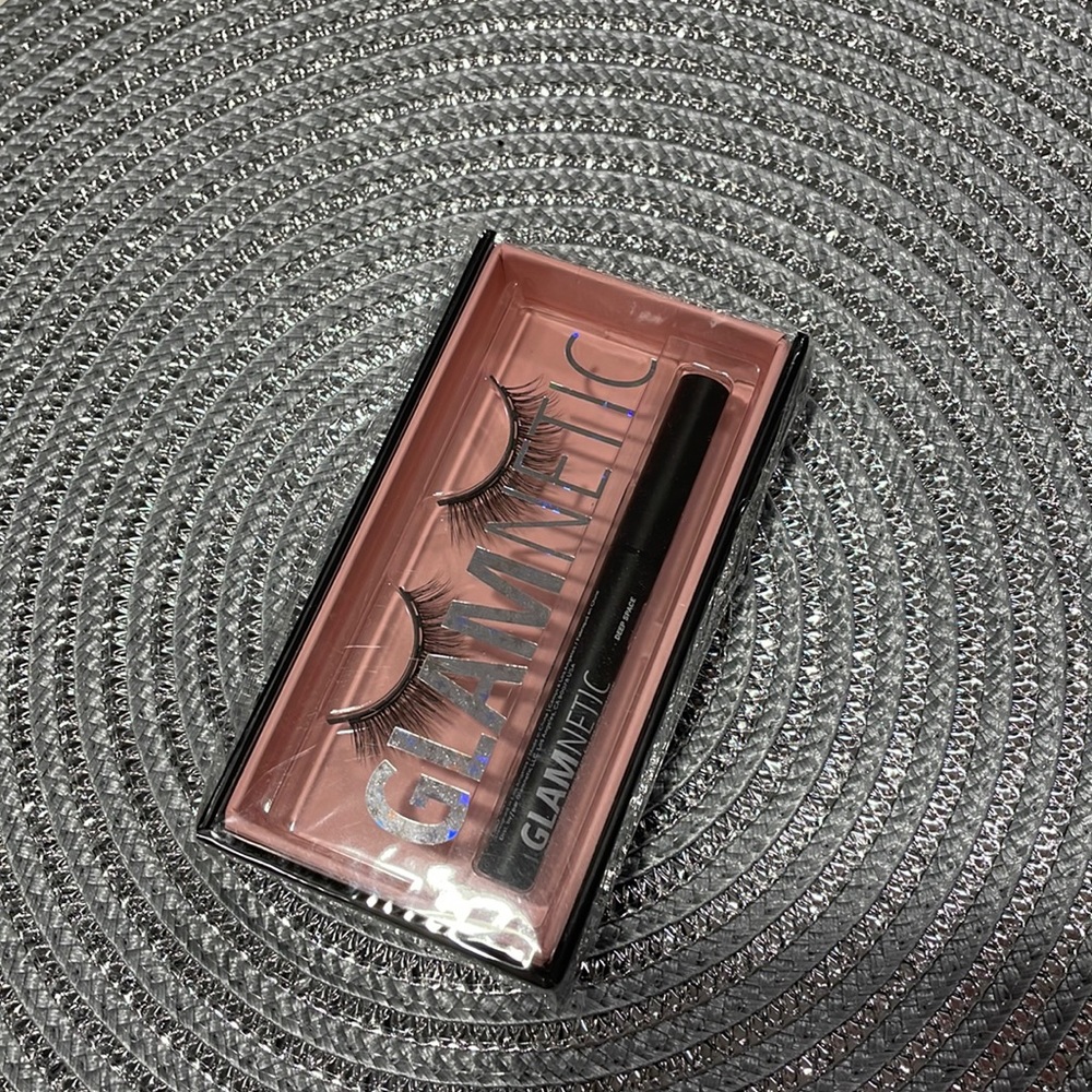 Magnetic Eyelashes